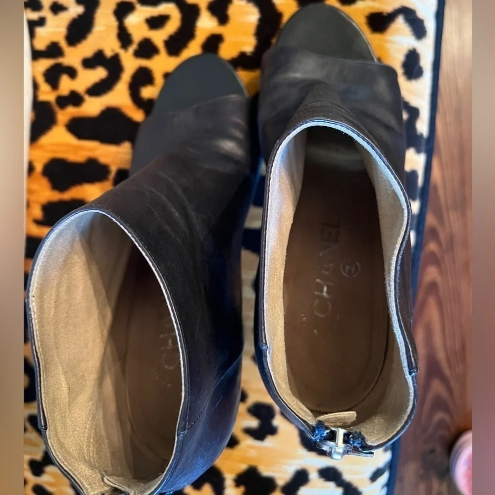 CHANEL OpenToe Black Leather Ankle Boots Mark Chain Cork Heel CC Size 38